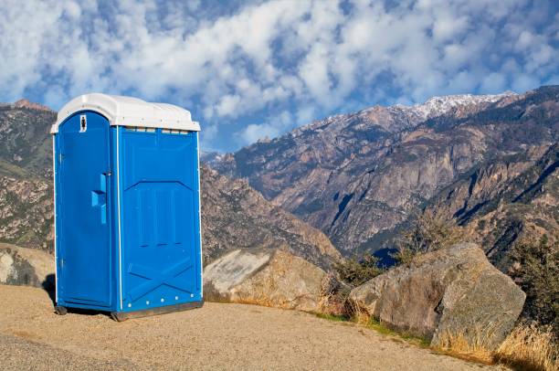 Portable Toilet Options We Offer in Fredonia, KS